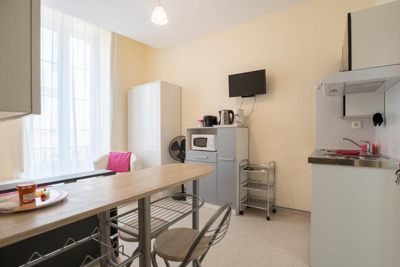 Ferienwohnung Les Jardins De La Seugne Jonzac Exterior foto