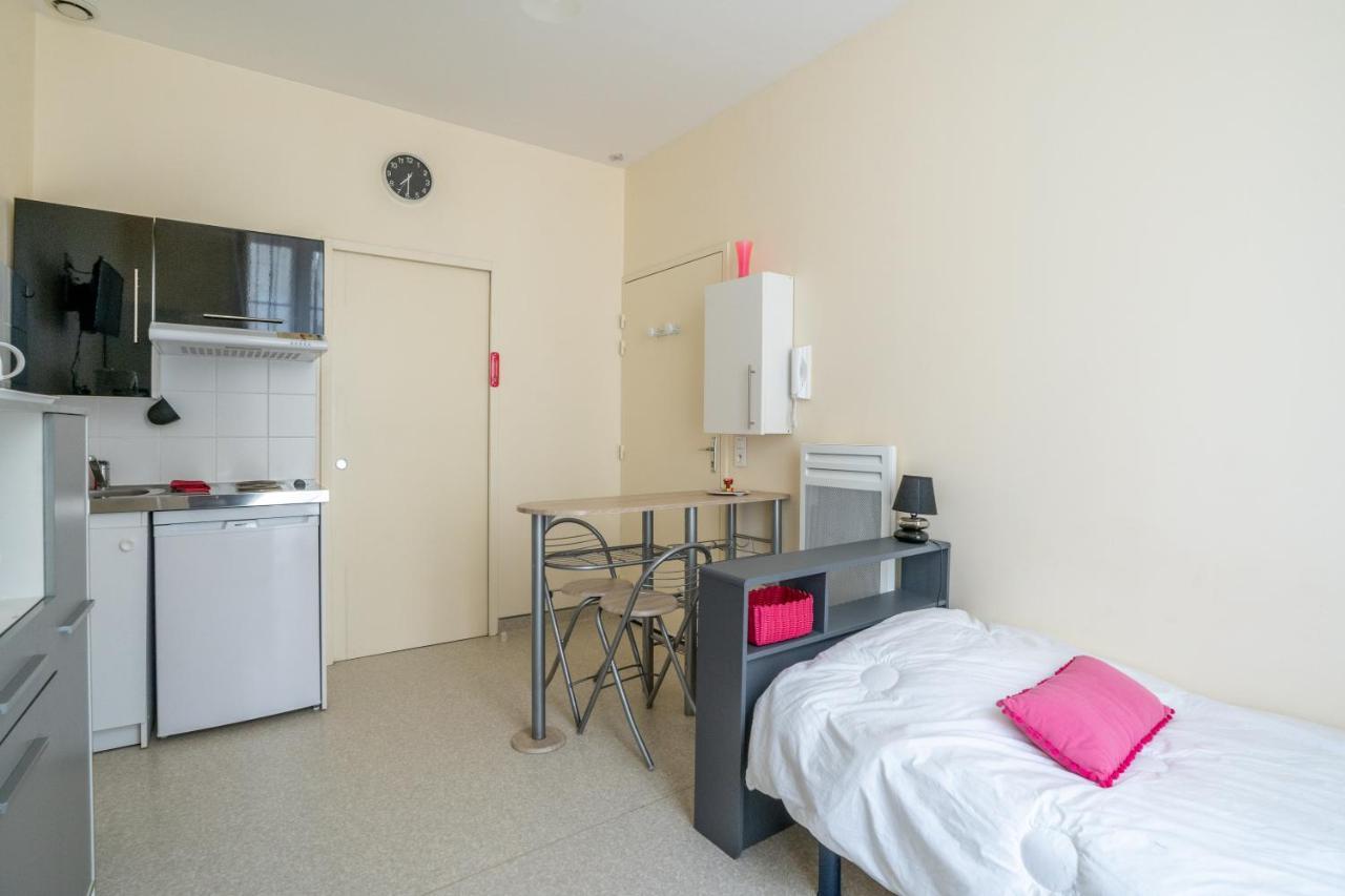 Ferienwohnung Les Jardins De La Seugne Jonzac Exterior foto