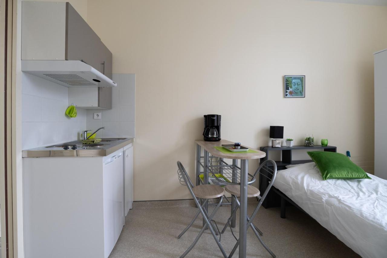 Ferienwohnung Les Jardins De La Seugne Jonzac Exterior foto